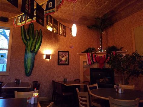 caliente restaurant de pere|la fiesta de pere.